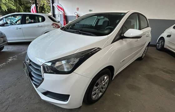 HYUNDAI HB20 1.6 COMFORT PLUS 16V FLEX 4P AUTOMÁTICO